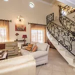 Quinta Yuccas By Algarve Holidays Villa *